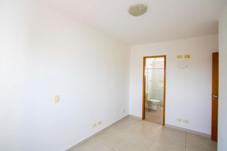 Apartamento à venda com 61m², 3 quartos e 2 vagas Apartamento à venda com 61m², 3 quartos e 2 vagasSuíte
