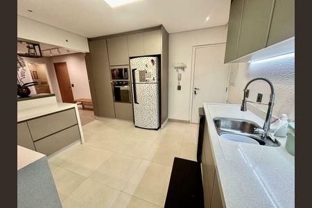 Apartamento à venda com 126m², 3 quartos e 3 vagas