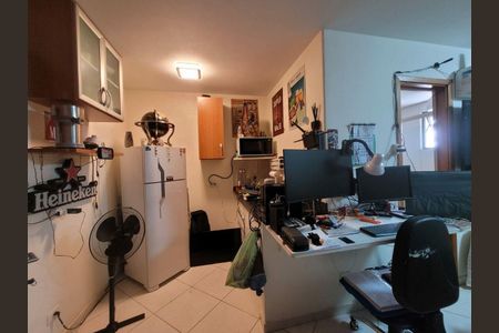 Apartamento à venda com 28m², 1 quarto e 1 vaga