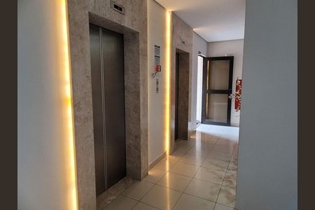 Apartamento à venda com 28m², 1 quarto e 1 vaga