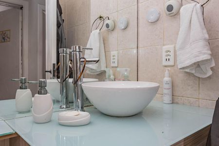 Apartamento à venda com 76m², 3 quartos e 1 vagaBanheiro Social