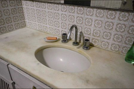 Apartamento à venda com 165m², 3 quartos e 1 vagaBanheiro da Suíte