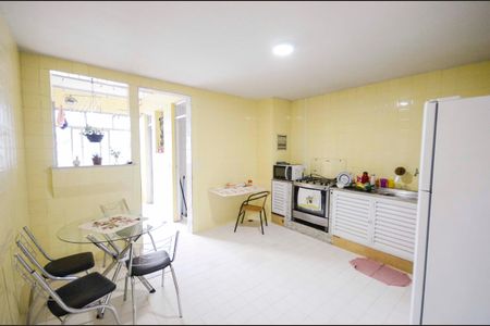 Apartamento à venda com 165m², 3 quartos e 1 vagaCozinha