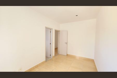 Apartamento à venda com 82m², 3 quartos e 2 vagas Apartamento à venda com 82m², 3 quartos e 2 vagasSuíte