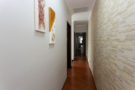 Casa à venda com 256m², 4 quartos e 6 vagasCasa 1 - Corredor