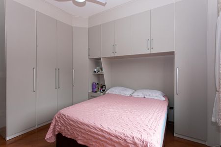 Casa à venda com 256m², 4 quartos e 6 vagasCasa 1 - Quarto 1