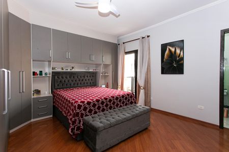 Casa à venda com 256m², 4 quartos e 6 vagasCasa 1 - Suíte