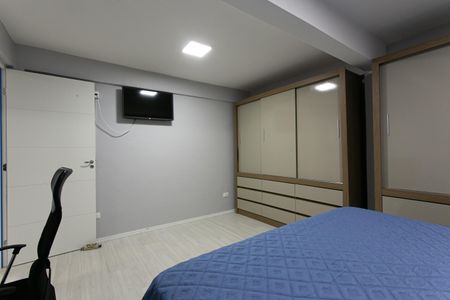 Casa à venda com 256m², 4 quartos e 6 vagasCasa 2 - Quarto