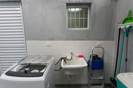 Casa à venda com 256m², 4 quartos e 6 vagasCasa 2 - Área de Serviço