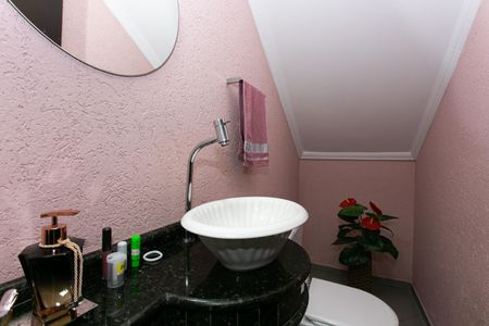 Casa à venda com 256m², 4 quartos e 6 vagasCasa 1 - Lavabo