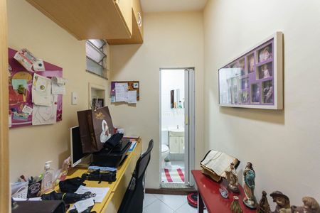 Apartamento à venda com 88m², 2 quartos e 1 vagaEscritório