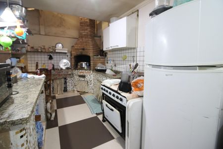 Casa à venda com 128m², 4 quartos e 2 vagasChurrasqueira