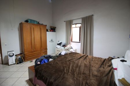 Casa à venda com 128m², 4 quartos e 2 vagasSuite