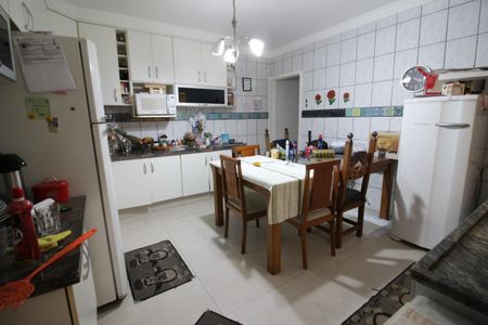 Casa à venda com 128m², 4 quartos e 2 vagasCozinha