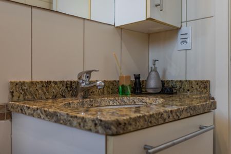 Apartamento à venda com 79m², 2 quartos e 2 vagas Apartamento à venda com 79m², 2 quartos e 2 vagasBanheiro Social