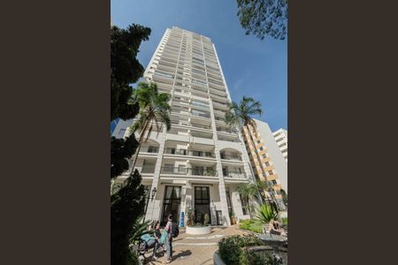 Apartamento para alugar com 47m², 2 quartos e 1 vaga Apartamento para alugar com 47m², 2 quartos e 1 vagaFachada