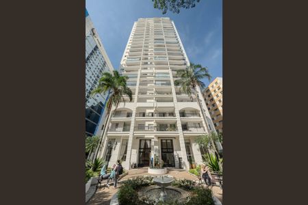 Apartamento para alugar com 47m², 2 quartos e 1 vaga Apartamento para alugar com 47m², 2 quartos e 1 vagaFachada