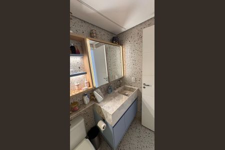 Apartamento à venda com 105m², 3 quartos e 2 vagas Apartamento à venda com 105m², 3 quartos e 2 vagasBanheiro da Suíte