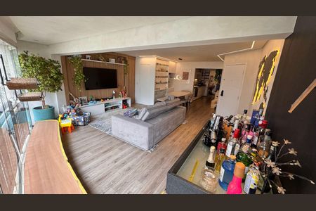 Apartamento à venda com 105m², 3 quartos e 2 vagas Apartamento à venda com 105m², 3 quartos e 2 vagasSala