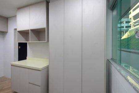 Apartamento à venda com 87m², 2 quartos e 2 vagasÁrea de Serviço