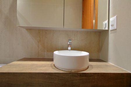 Apartamento à venda com 87m², 2 quartos e 2 vagasBanheiro da Suíte