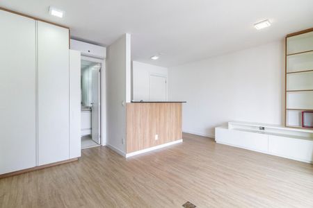 Studio à venda com 40m², 1 quarto e 1 vaga Studio à venda com 40m², 1 quarto e 1 vagaStudio