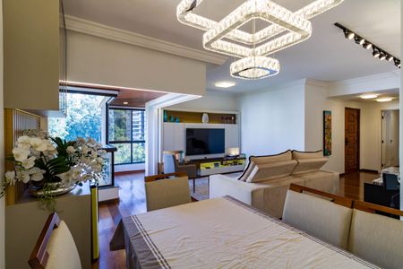 Apartamento à venda com 134m², 3 quartos e 3 vagas Apartamento à venda com 134m², 3 quartos e 3 vagasSala