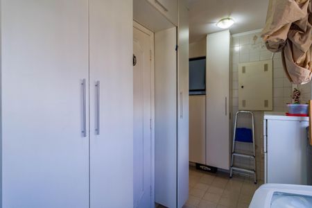 Apartamento à venda com 134m², 3 quartos e 3 vagas Apartamento à venda com 134m², 3 quartos e 3 vagasÁrea de Serviço