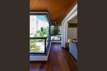 Apartamento à venda com 134m², 3 quartos e 3 vagas Apartamento à venda com 134m², 3 quartos e 3 vagasVaranda da Sala