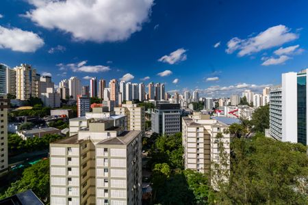 Apartamento à venda com 134m², 3 quartos e 3 vagas Apartamento à venda com 134m², 3 quartos e 3 vagasVista