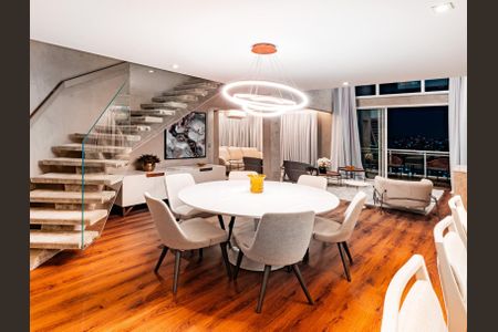 Apartamento à venda com 165m², 2 quartos e 2 vagas Apartamento à venda com 165m², 2 quartos e 2 vagasSala de Jantar