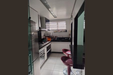 Apartamento à venda com 70m², 2 quartos e 1 vaga Apartamento à venda com 70m², 2 quartos e 1 vagaCozinha