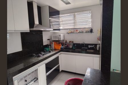 Apartamento à venda com 70m², 2 quartos e 1 vaga Apartamento à venda com 70m², 2 quartos e 1 vagaCozinha