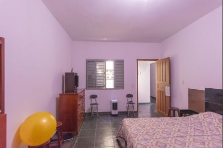 Casa à venda com 251m², 3 quartos e 4 vagas Casa à venda com 251m², 3 quartos e 4 vagasQuarto 1