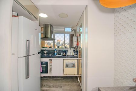 Apartamento à venda com 97m², 3 quartos e 1 vaga Apartamento à venda com 97m², 3 quartos e 1 vagaCozinha e Área de Serviço