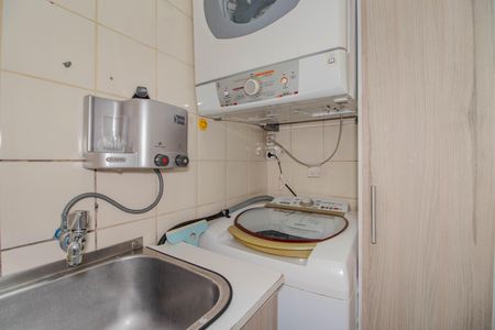 Apartamento à venda com 97m², 3 quartos e 1 vaga Apartamento à venda com 97m², 3 quartos e 1 vagaCozinha e Área de Serviço