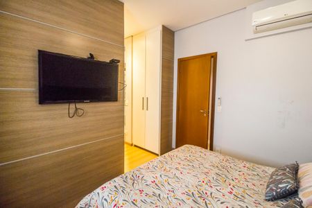 Apartamento à venda com 149m², 3 quartos e 2 vagasSuíte 1