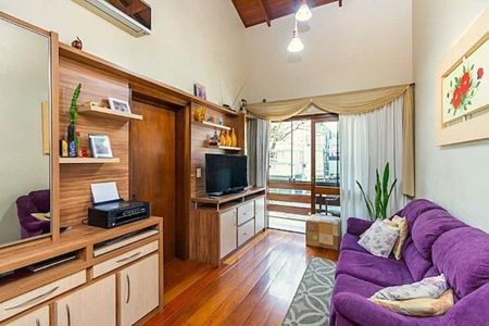 Casa à venda com 216m², 4 quartos e 2 vagas