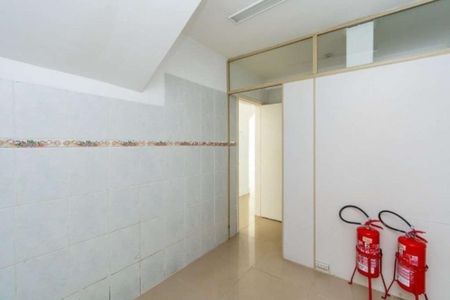 Casa à venda com 216m², 4 quartos e 2 vagas