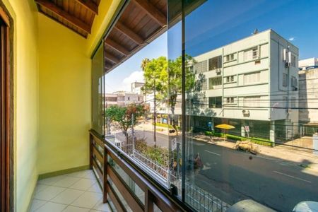 Casa à venda com 216m², 4 quartos e 2 vagas