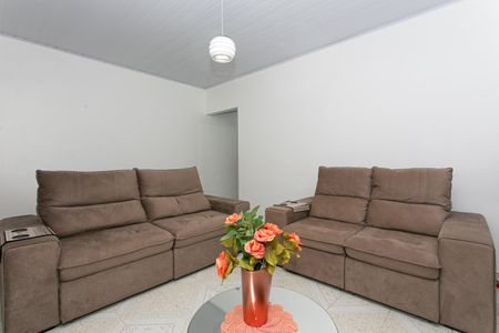 Casa à venda com 192m², 2 quartos e 3 vagasSala