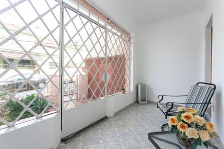 Casa à venda com 192m², 2 quartos e 3 vagasVaranda de Entrada