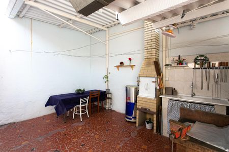 Casa à venda com 192m², 2 quartos e 3 vagasQuintal / Churrasqueira