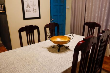 Casa à venda com 78m², 3 quartos e sem vaga Casa à venda com 78m², 3 quartos e sem vagasala