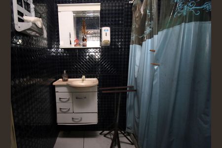 Casa à venda com 62m², 3 quartos e 2 vagasBanheiro de serviço