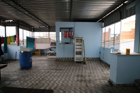 Casa à venda com 62m², 3 quartos e 2 vagasTerraço