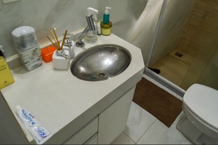 Casa à venda com 408m², 3 quartos e 4 vagasBanheiro - Casa 1