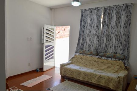 Casa à venda com 408m², 3 quartos e 4 vagasCasa 2 - Sala