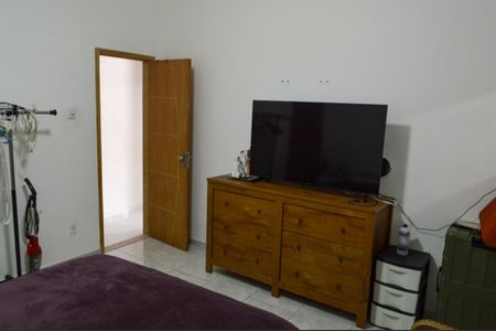 Casa à venda com 408m², 3 quartos e 4 vagasCasa 2  Quarto