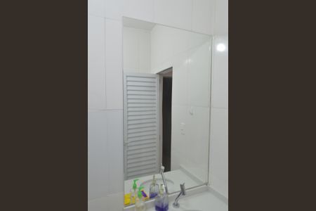 Casa à venda com 408m², 3 quartos e 4 vagasCasa 2  Banheiro